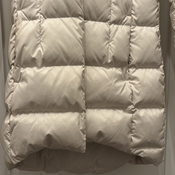 The North Face 550 Long Cream Puffer Jacket - Picture 2 of 6